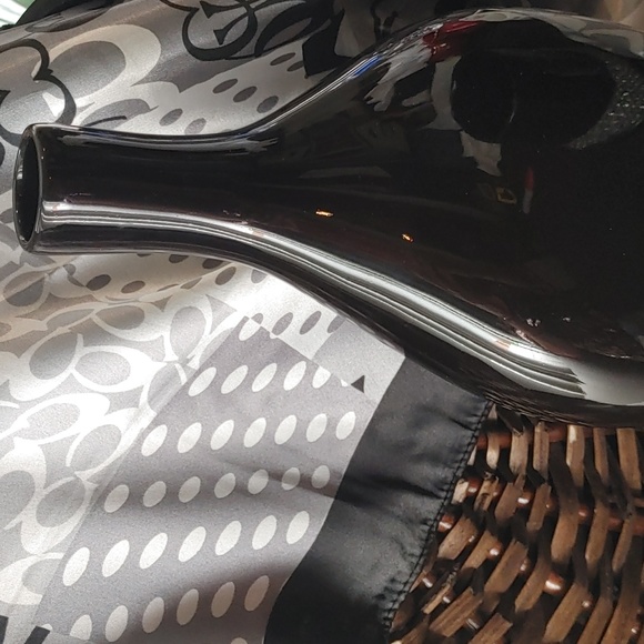 3/$30 Black Flower Pot and Bottle - Picture 4 of 5